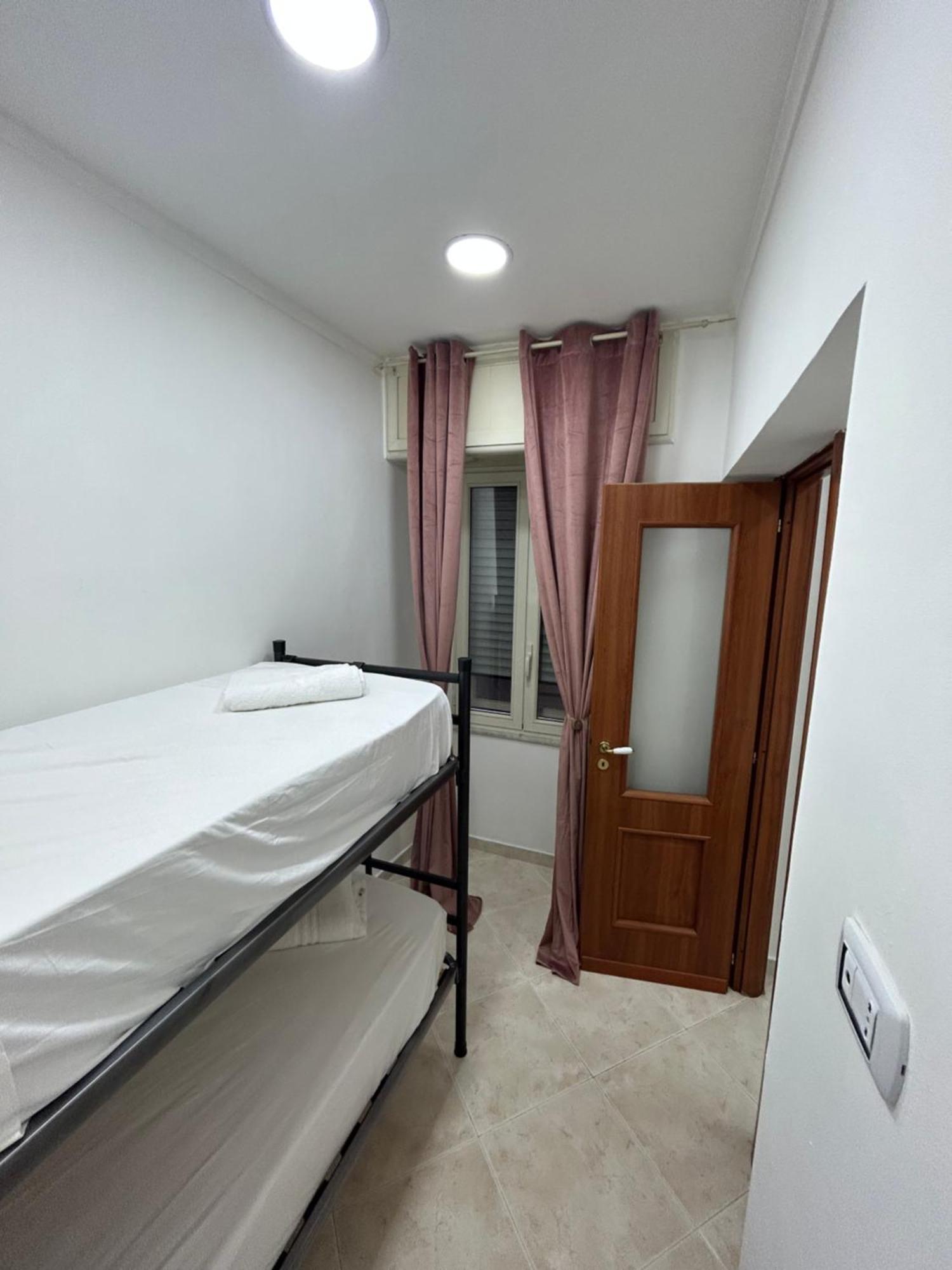 Dora House Valentino Apartment Наполи Екстериор снимка