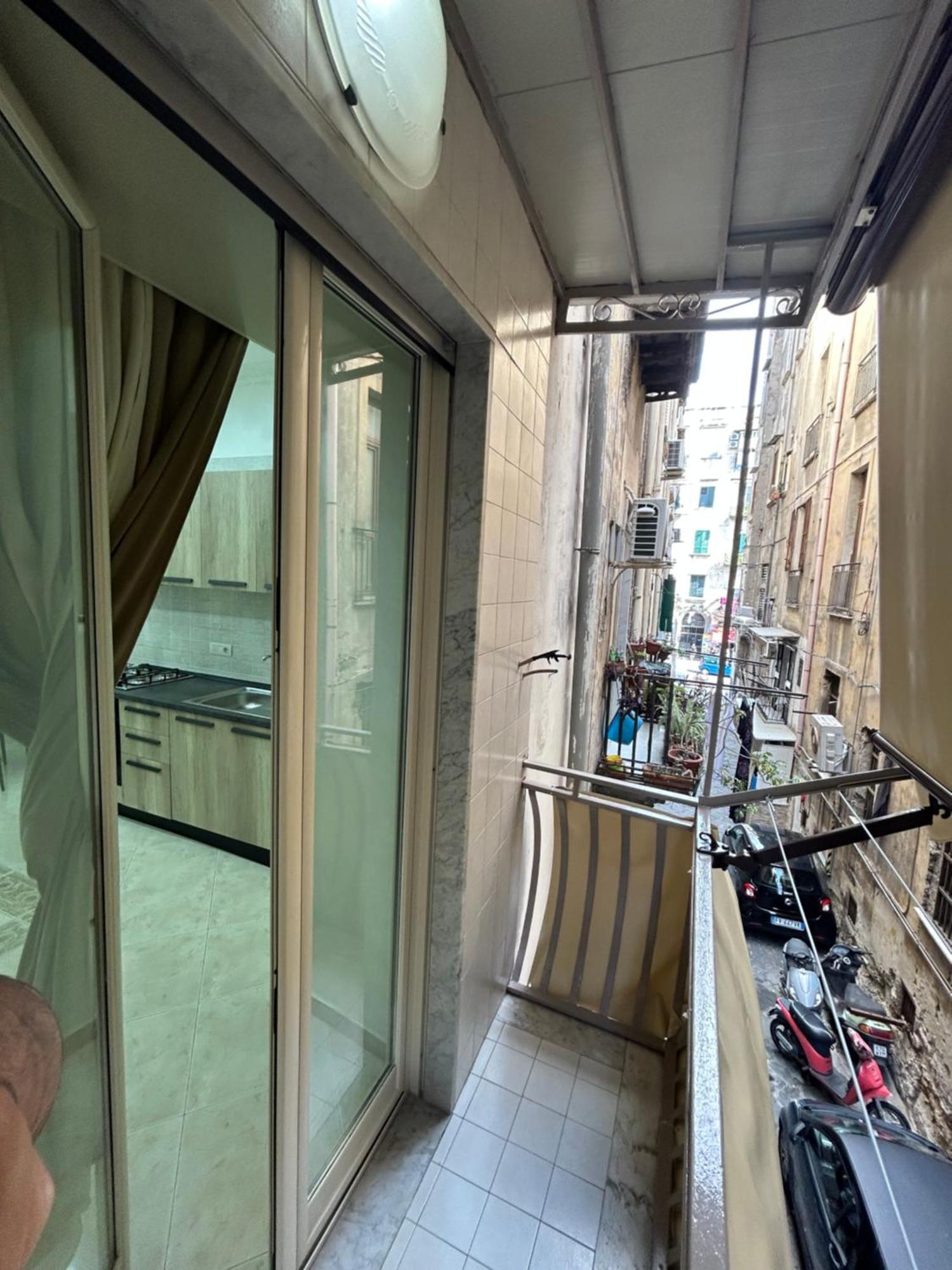 Dora House Valentino Apartment Наполи Екстериор снимка
