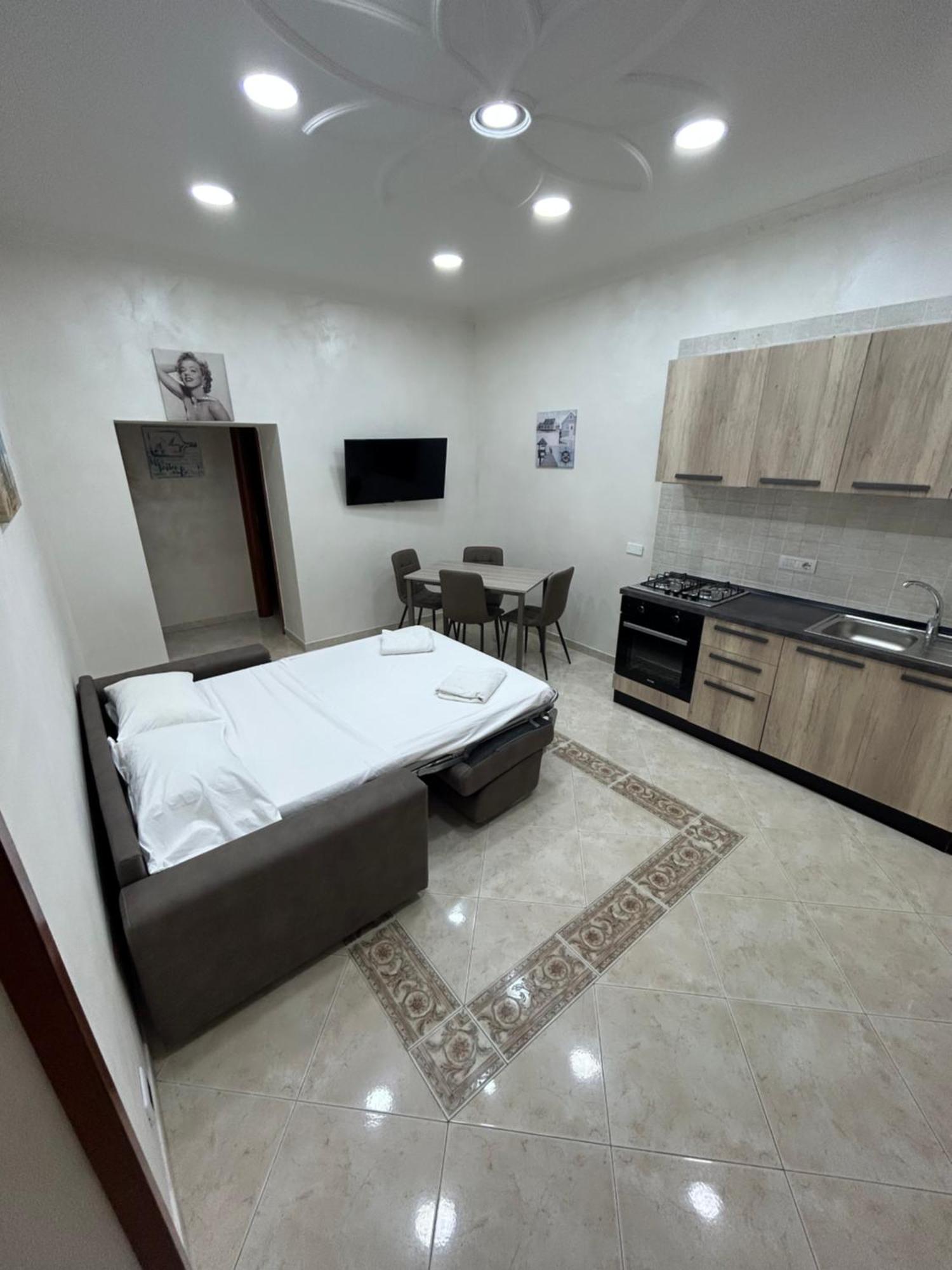Dora House Valentino Apartment Наполи Екстериор снимка